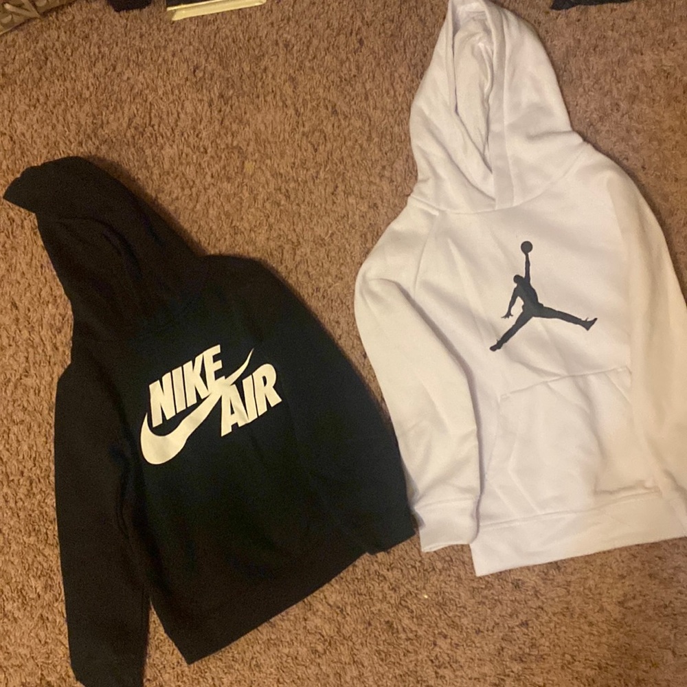 1- New with tag Nike Air size 7 . 
The white one has been sold!